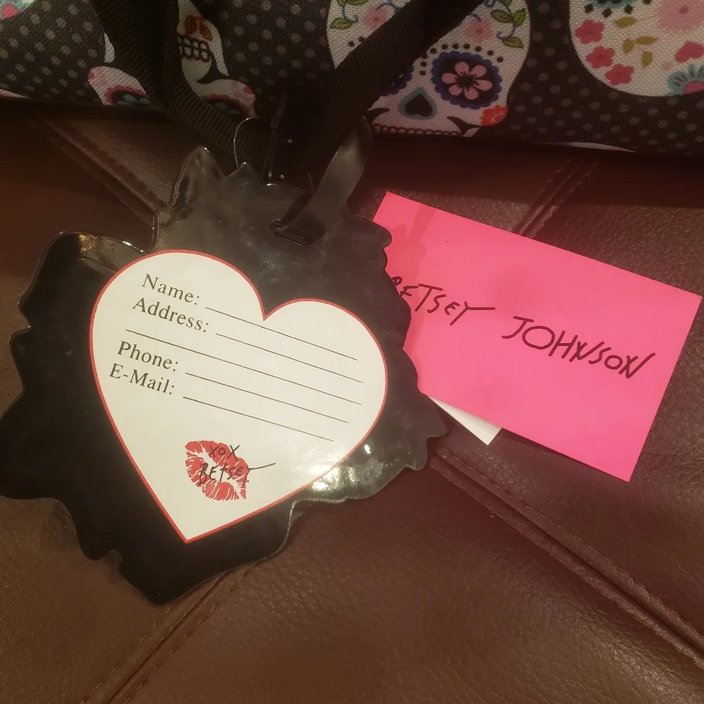 Betsey Johnson Skull Party 22